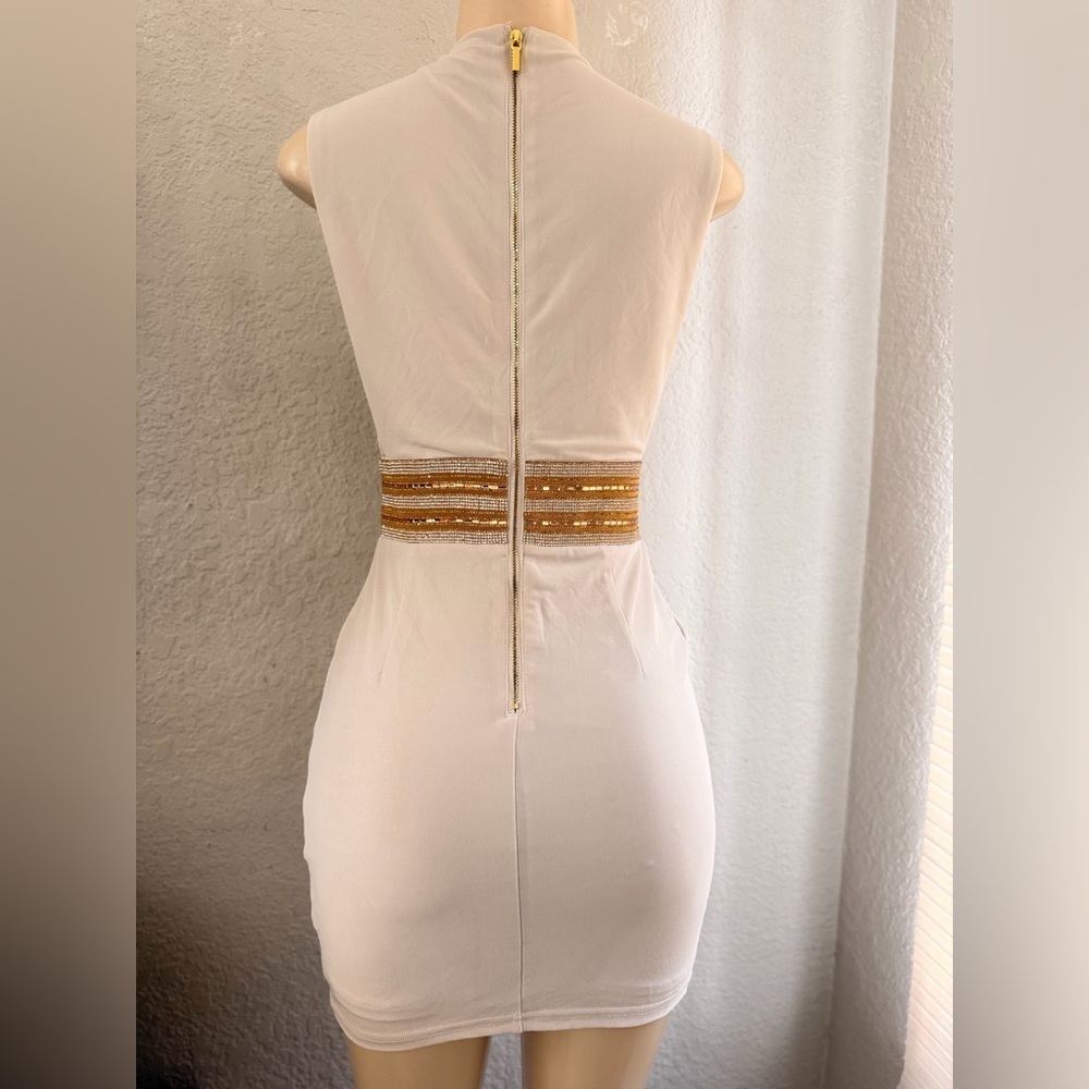 bebe ivory embellished Jewel Waist asym Plunge deep v top dress S - Picture 9 of 13
